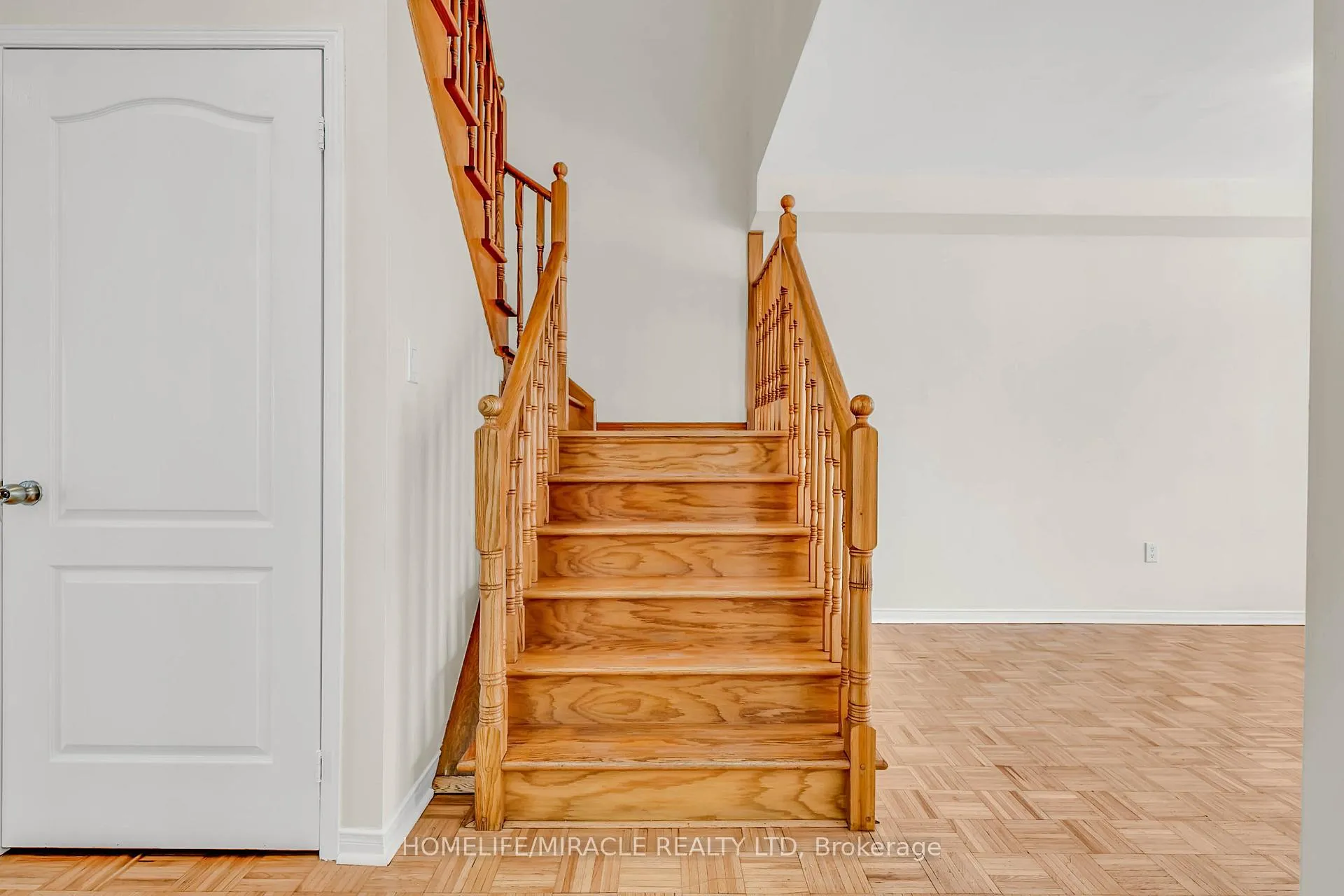 Photo 17 of 17 Pikake Court, Vaughan, Vellore Village — HOMEH
