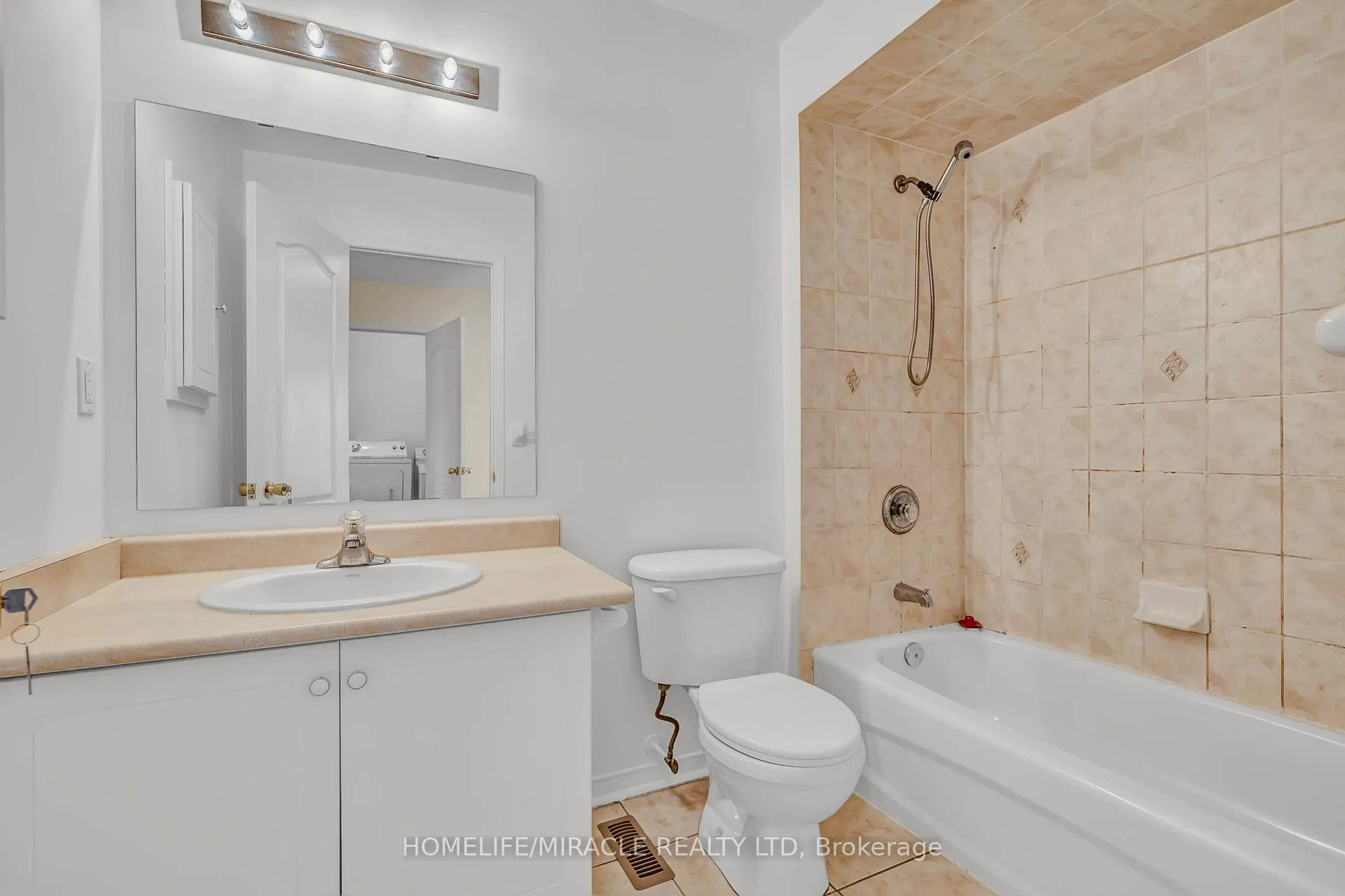 Photo 27 of 17 Pikake Court, Vaughan, Vellore Village — HOMEH