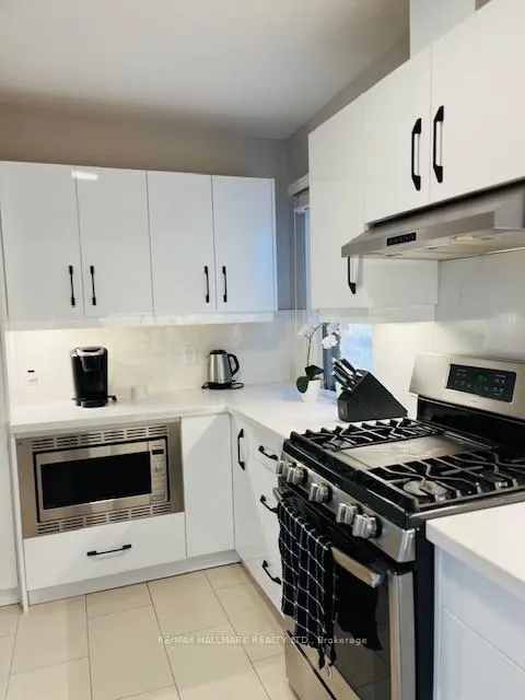 Photo 3 of Unit 2nd Floor, 487 Clinton Street, Toronto, The Annex — HOMEH