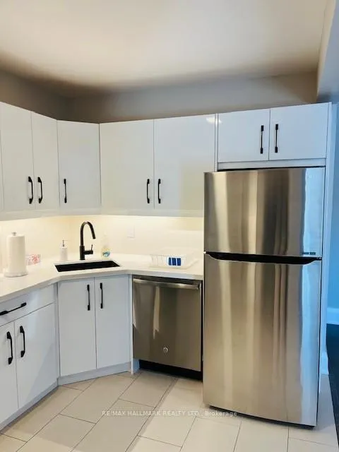 Photo 4 of Unit 2nd Floor, 487 Clinton Street, Toronto, The Annex — HOMEH