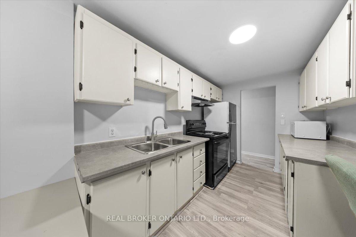 Photo 11 of 161 Guigues Avenue, Ottawa, Lower Town/Byward Market — HOMEH