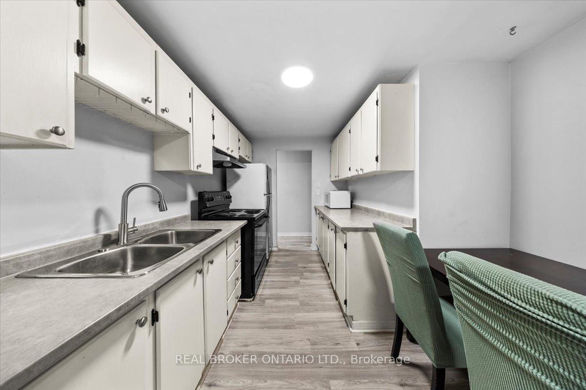 Photo 12 of 161 Guigues Avenue, Ottawa, Lower Town/Byward Market — HOMEH