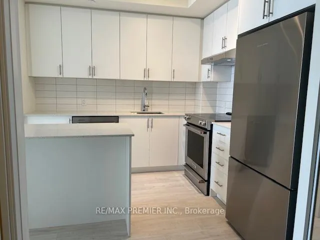 Photo 4 of Unit 812, 9000 Jane Street, Vaughan, Concord — HOMEH