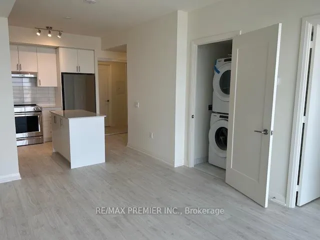 Photo 10 of Unit 812, 9000 Jane Street, Vaughan, Concord — HOMEH