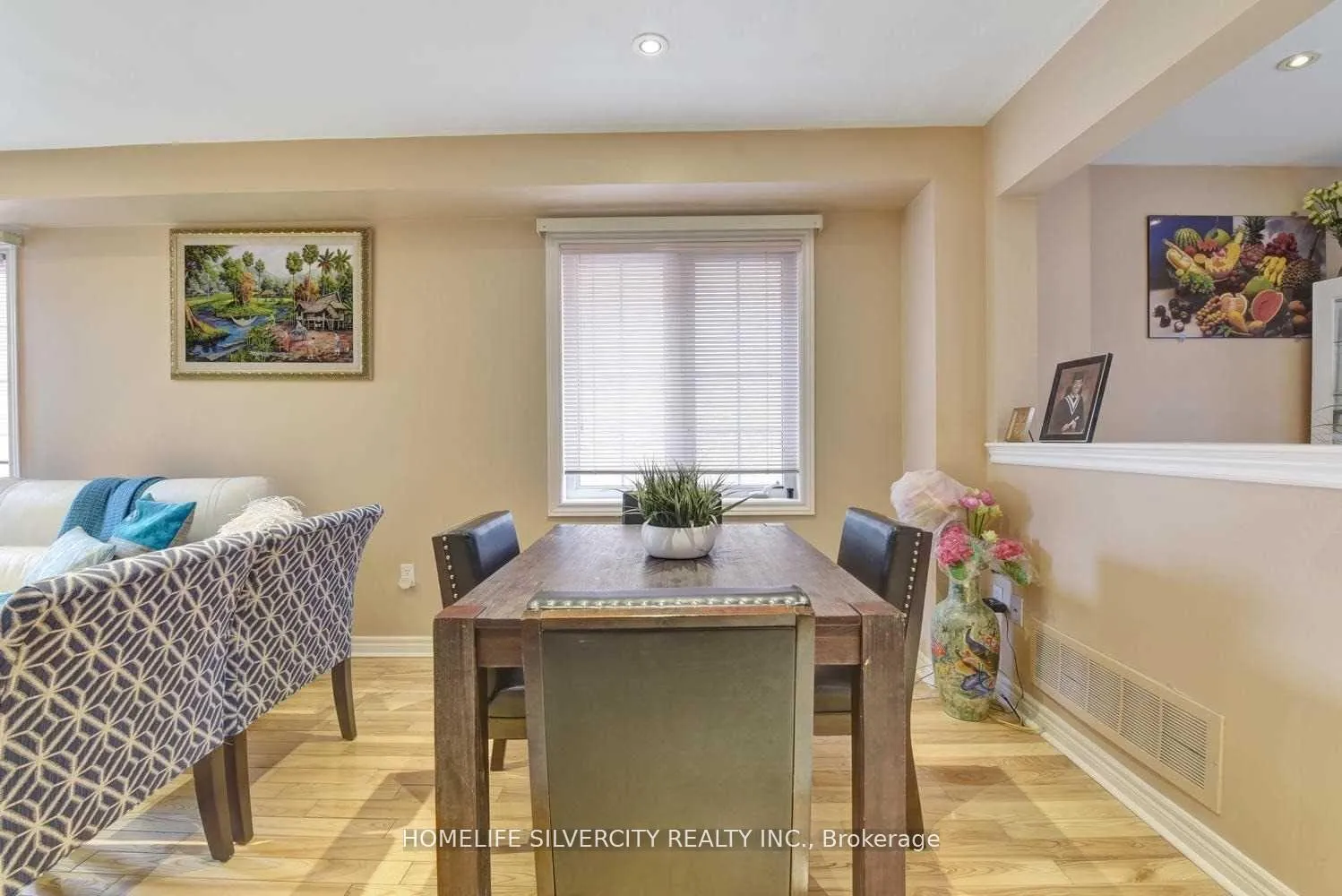 Photo 4 of 10 Trevino Crescent, Brampton, Bram East — HOMEH