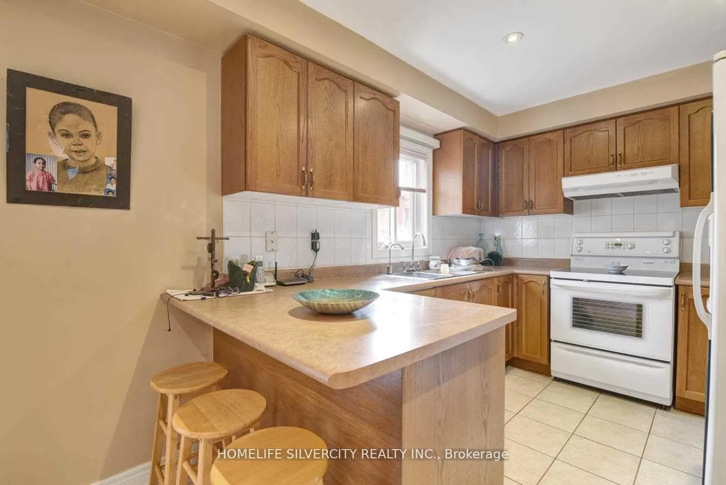 Photo 7 of 10 Trevino Crescent, Brampton, Bram East — HOMEH