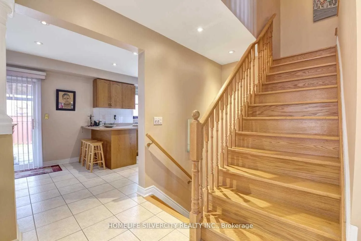 Photo 8 of 10 Trevino Crescent, Brampton, Bram East — HOMEH