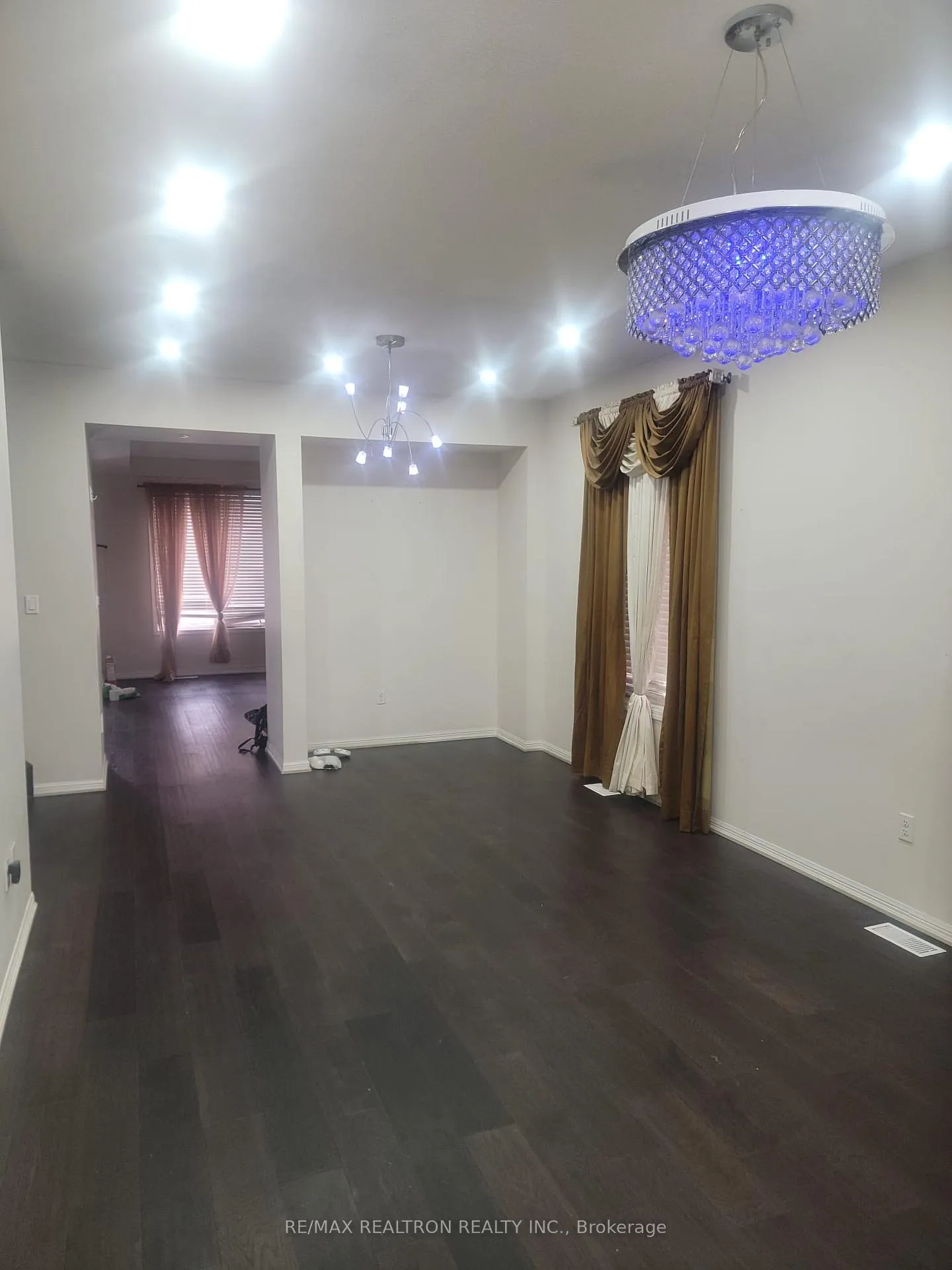 Photo 2 of Unit Main & 2nd, 13 Dulverton Drive, Brampton, Northwest Brampton — HOMEH