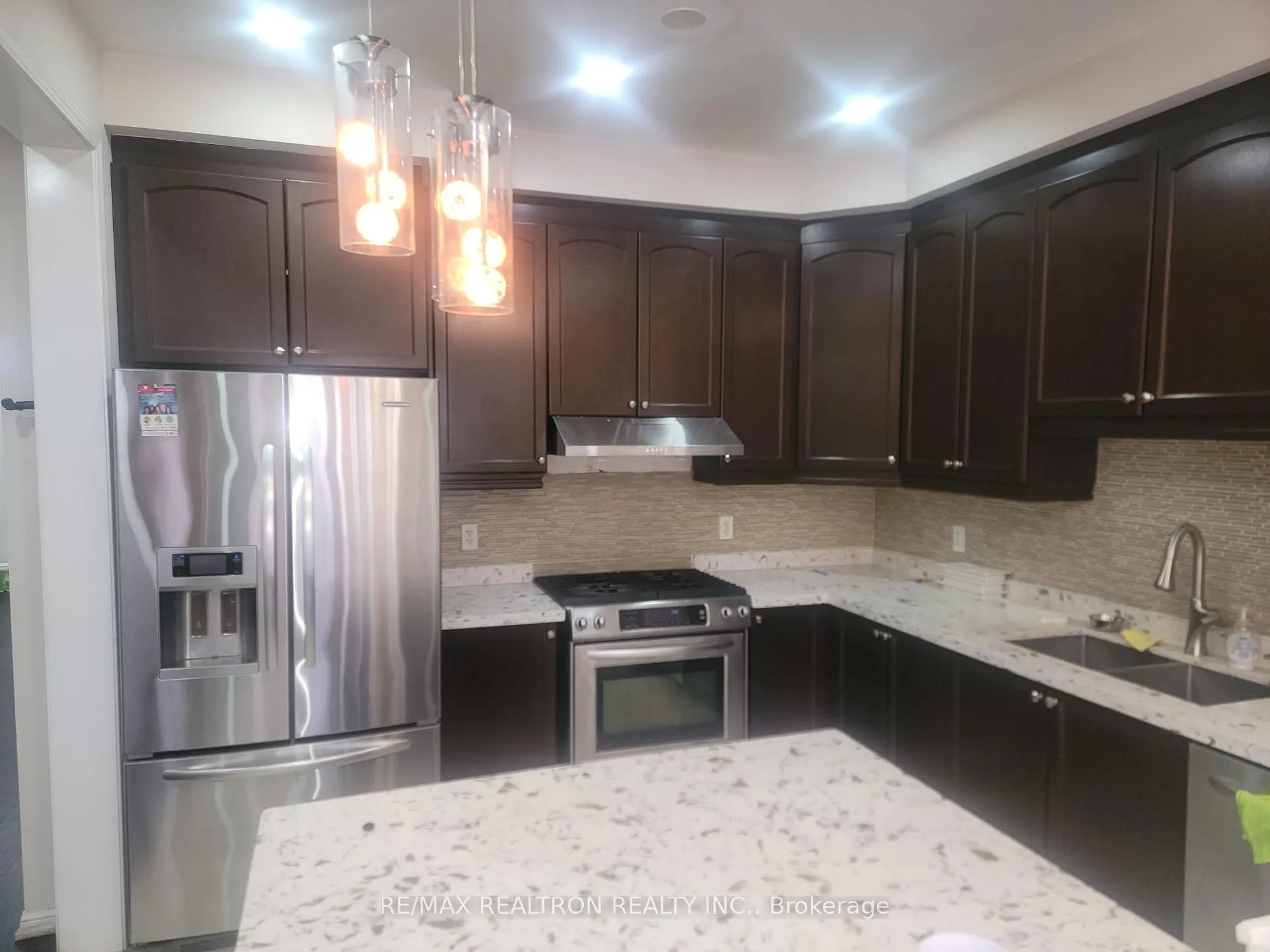 Photo 4 of Unit Main & 2nd, 13 Dulverton Drive, Brampton, Northwest Brampton — HOMEH