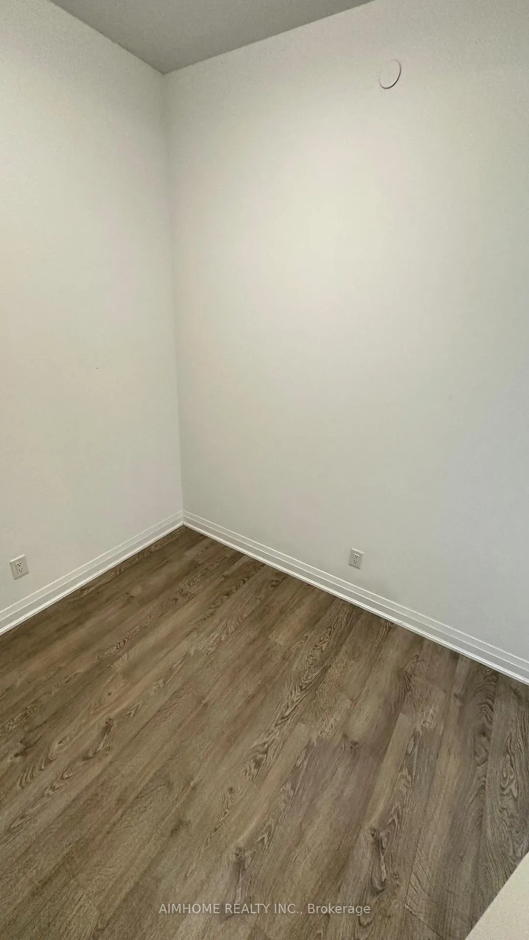 Photo 4 of Unit 17, 280 Howland Avenue, Toronto, The Annex — HOMEH