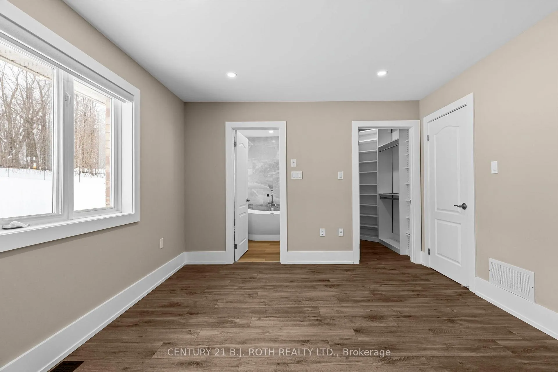 Photo 15 of 1348 Hawk Ridge Crescent, Severn, Rural Severn — HOMEH