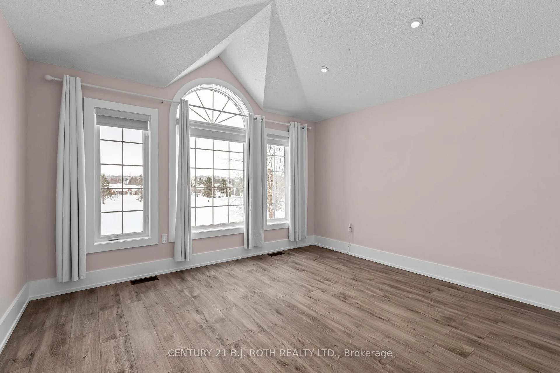 Photo 17 of 1348 Hawk Ridge Crescent, Severn, Rural Severn — HOMEH