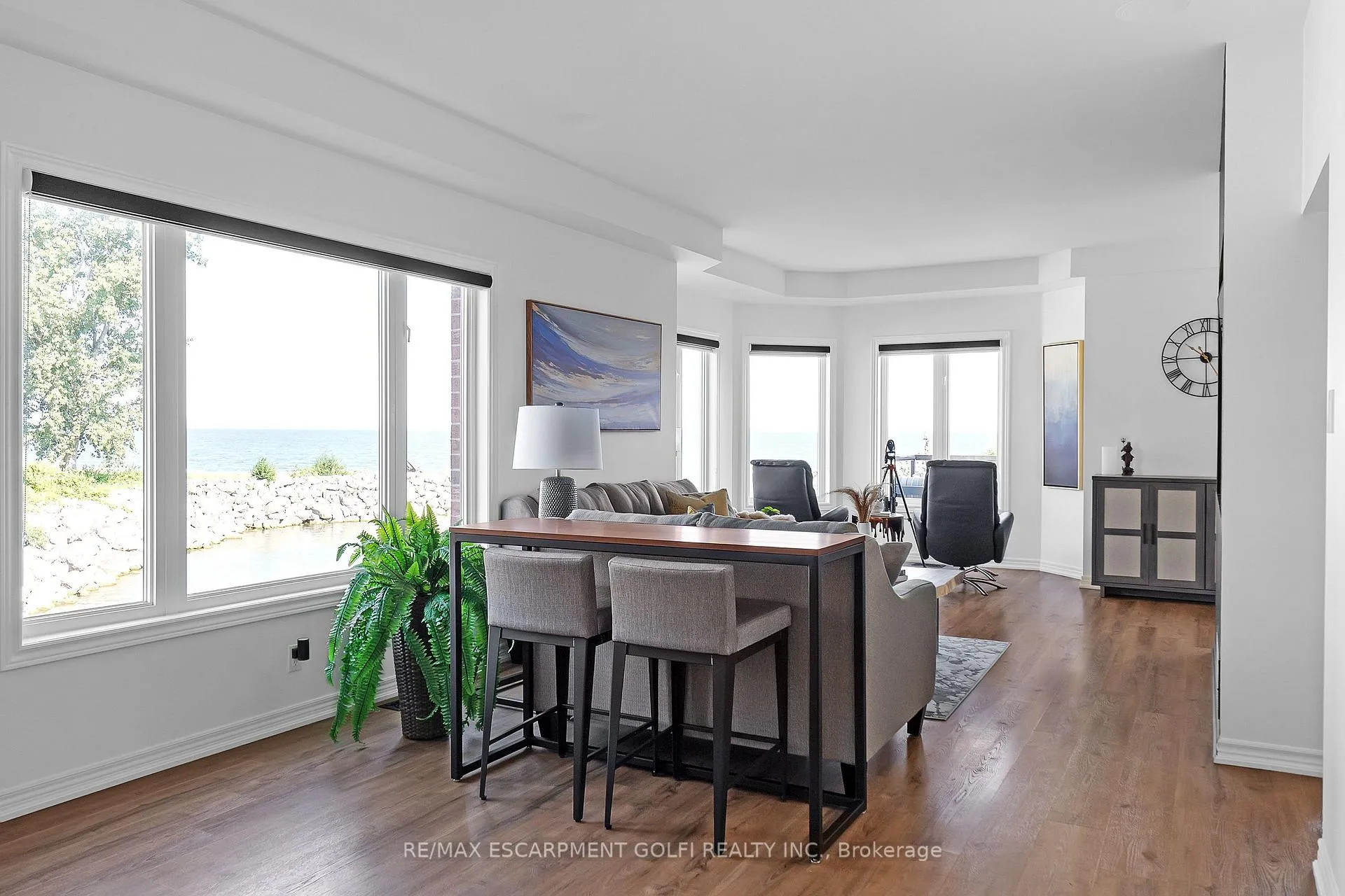 Photo 7 of Unit 3, 97 Sunvale Place, Hamilton, Lakeshore — HOMEH