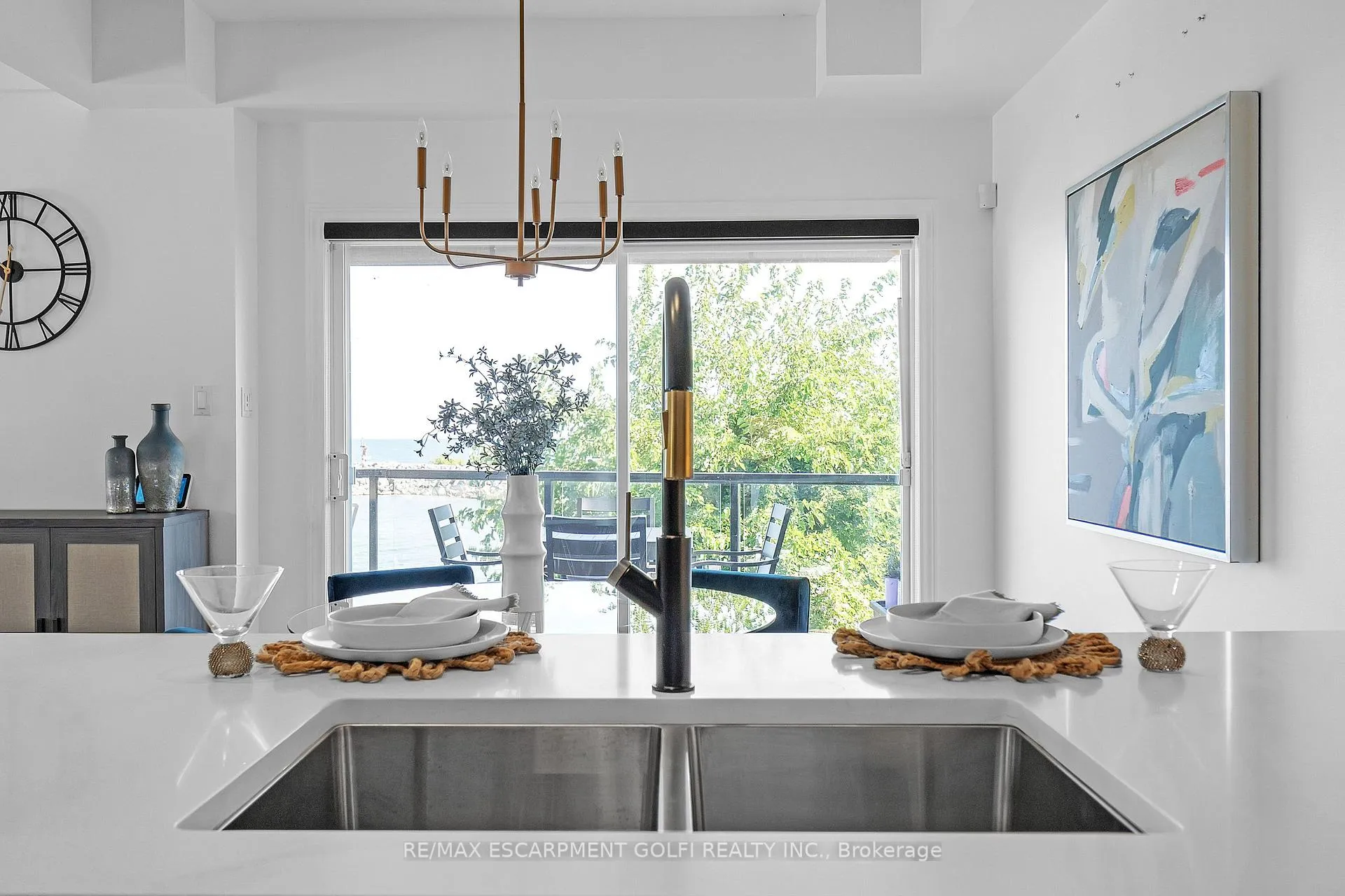 Photo 13 of Unit 3, 97 Sunvale Place, Hamilton, Lakeshore — HOMEH