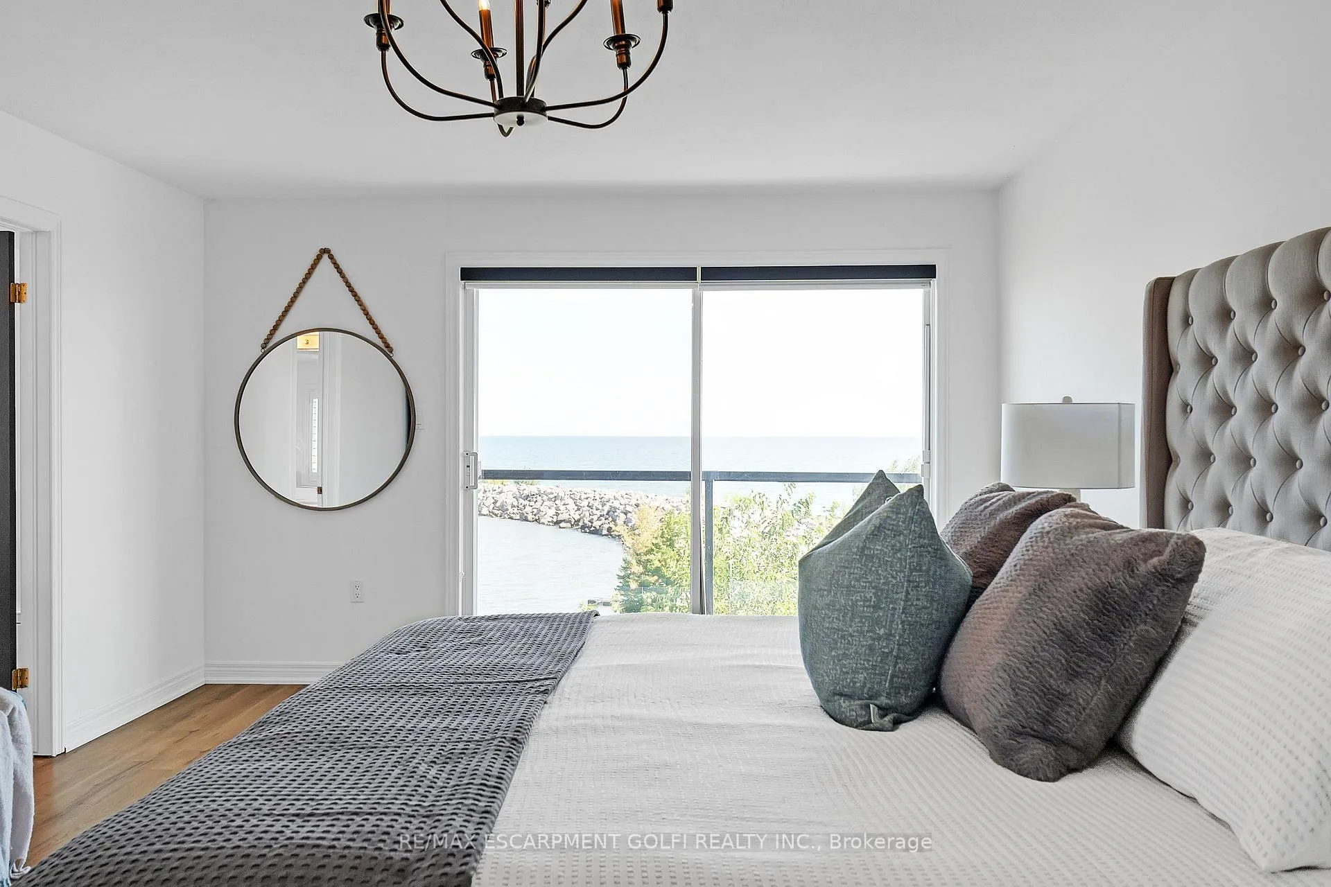 Photo 18 of Unit 3, 97 Sunvale Place, Hamilton, Lakeshore — HOMEH