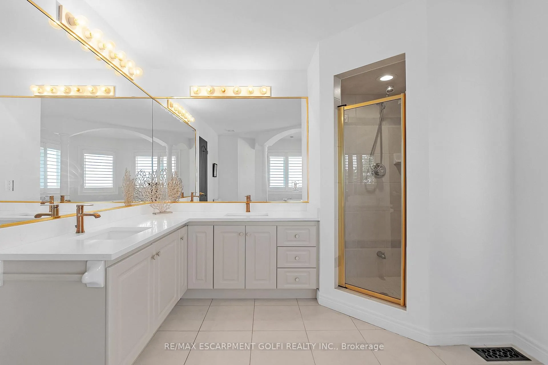 Photo 21 of Unit 3, 97 Sunvale Place, Hamilton, Lakeshore — HOMEH