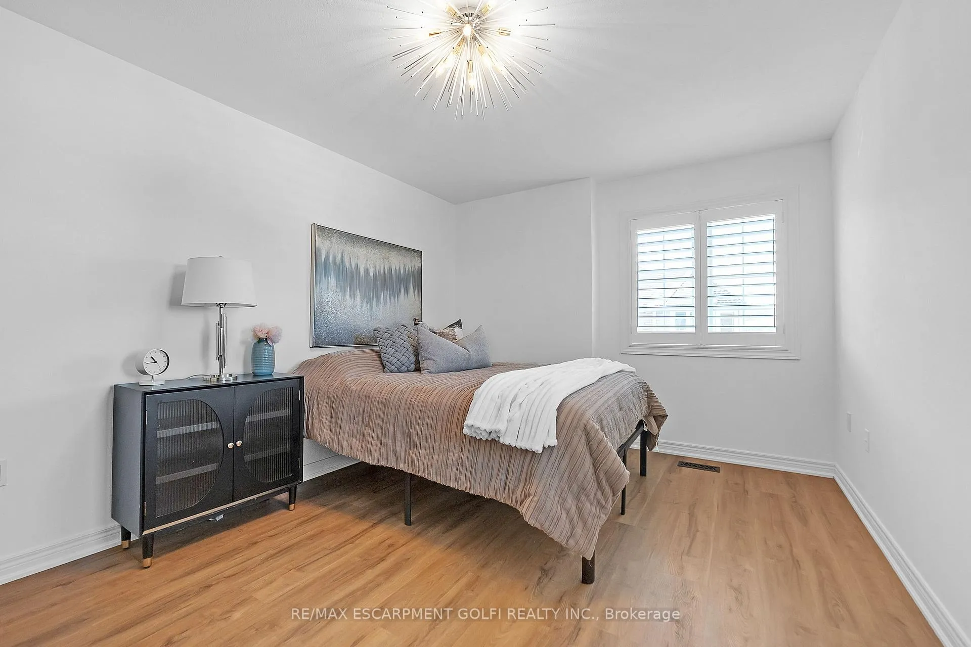 Photo 23 of Unit 3, 97 Sunvale Place, Hamilton, Lakeshore — HOMEH