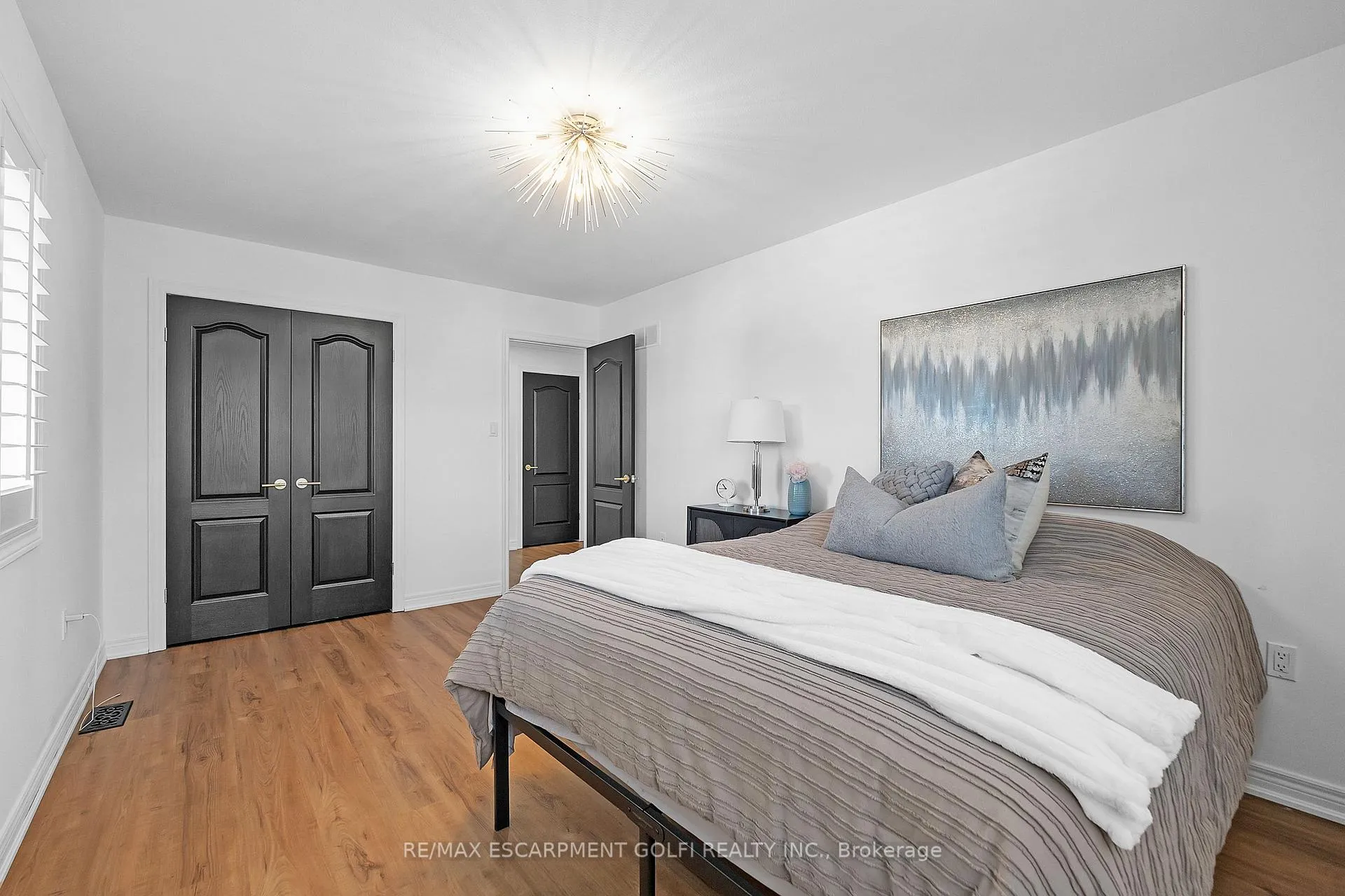 Photo 24 of Unit 3, 97 Sunvale Place, Hamilton, Lakeshore — HOMEH