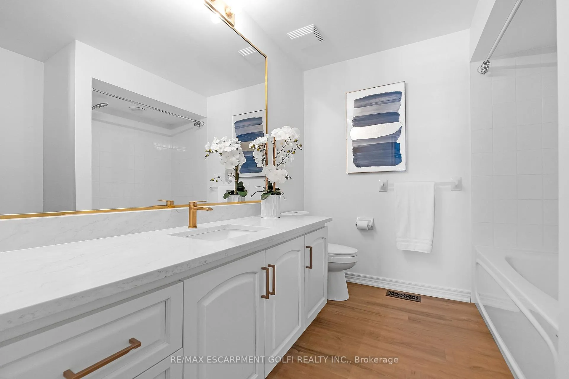 Photo 27 of Unit 3, 97 Sunvale Place, Hamilton, Lakeshore — HOMEH