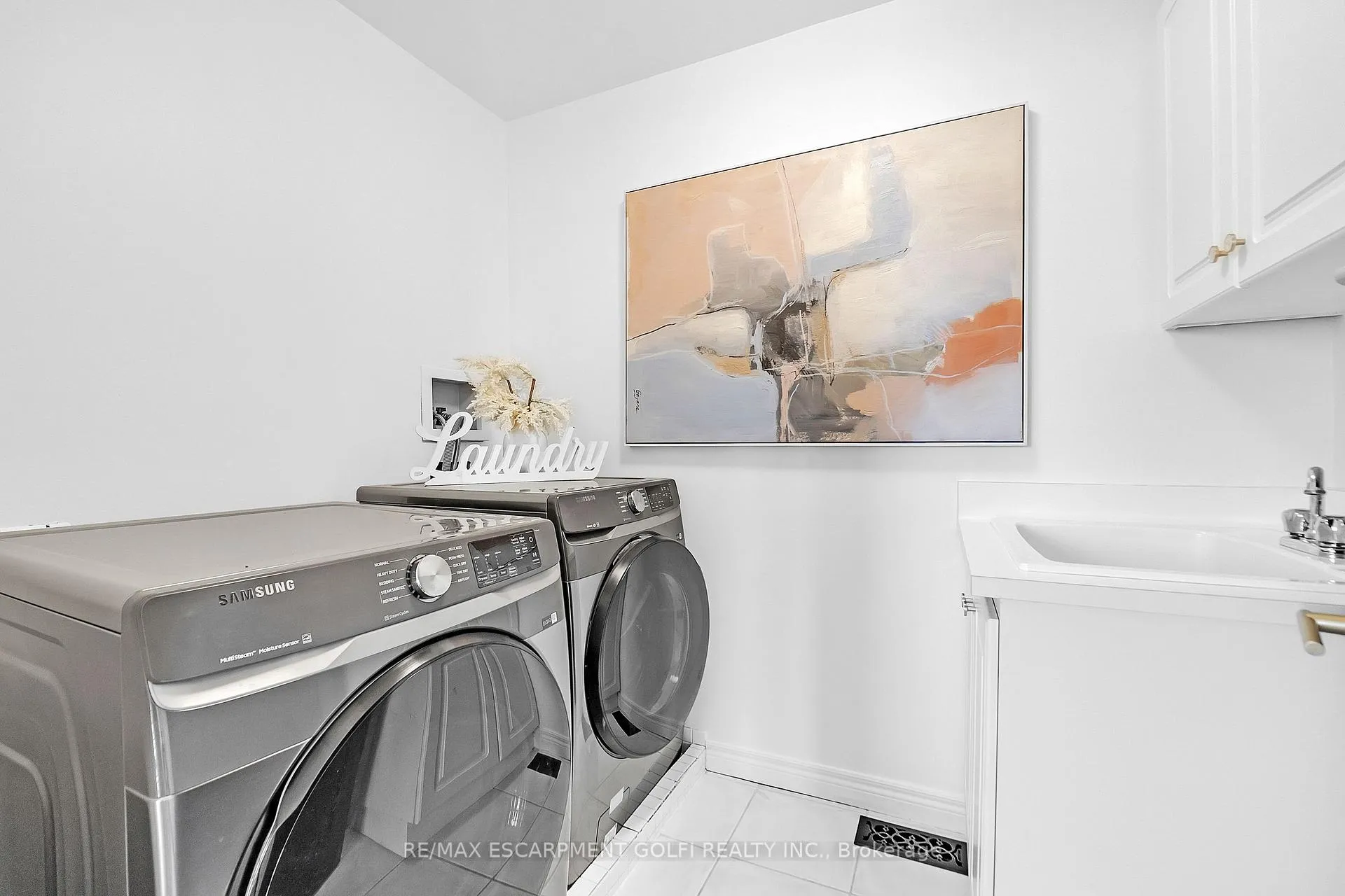 Photo 28 of Unit 3, 97 Sunvale Place, Hamilton, Lakeshore — HOMEH