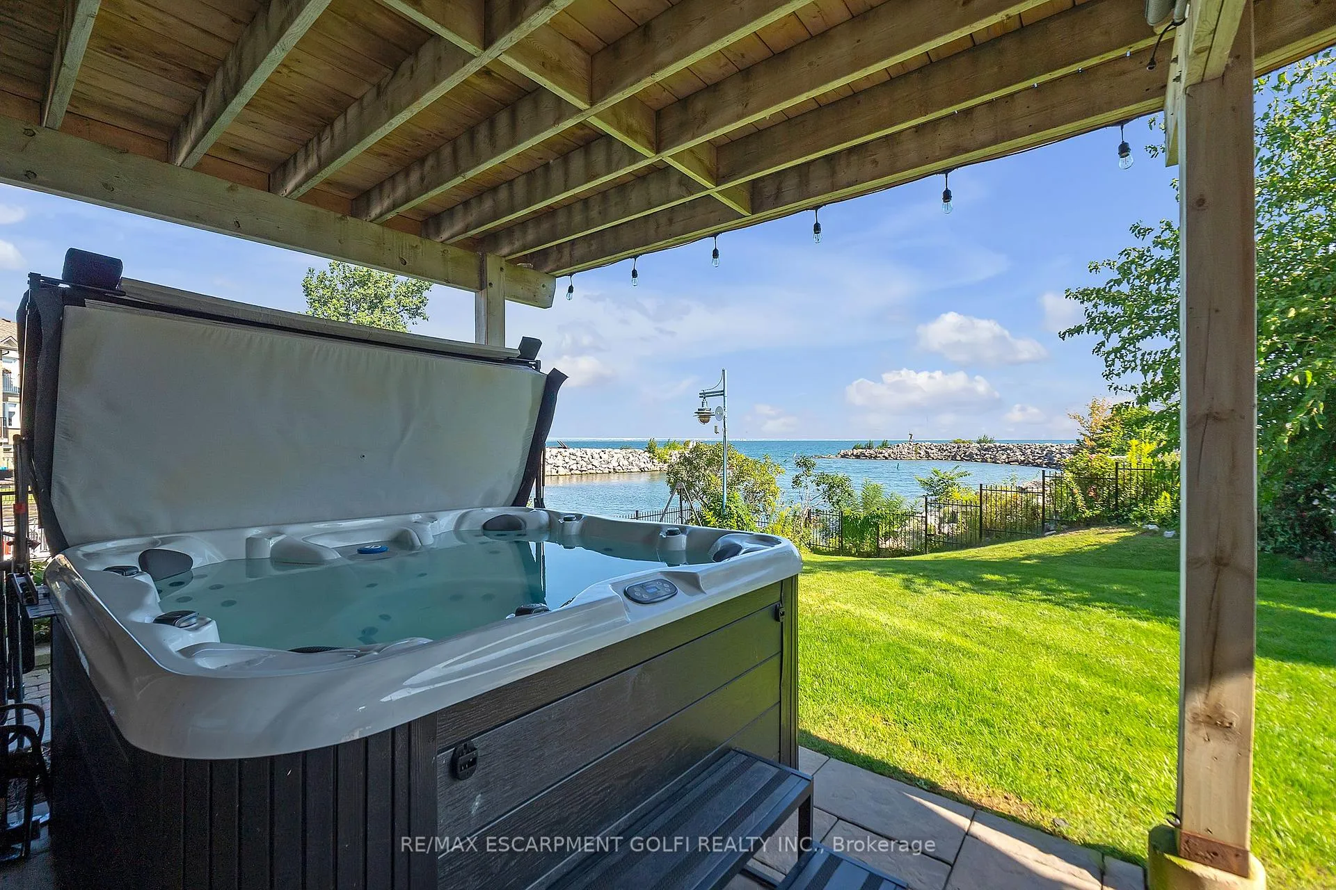Photo 38 of Unit 3, 97 Sunvale Place, Hamilton, Lakeshore — HOMEH