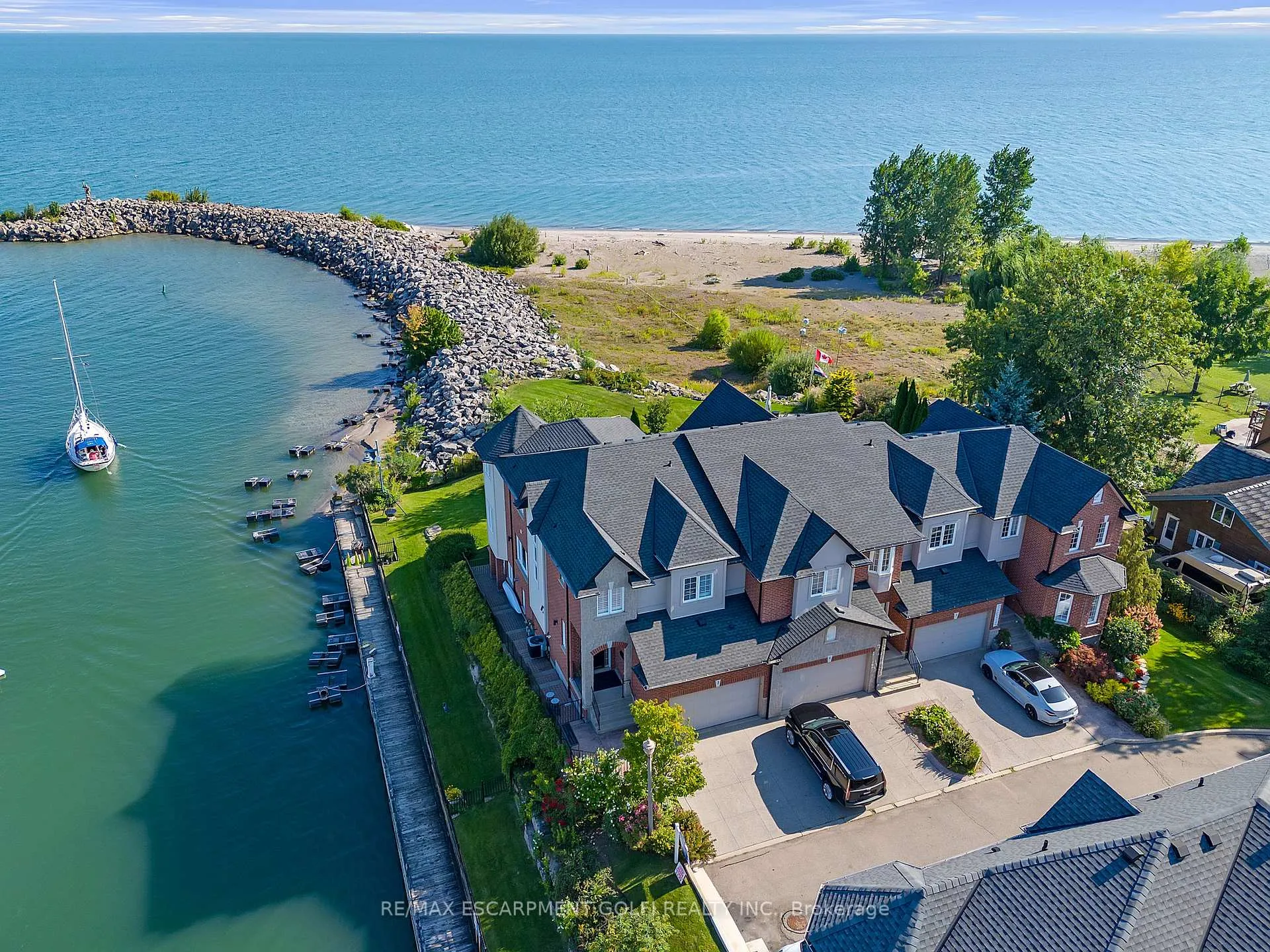 Photo 42 of Unit 3, 97 Sunvale Place, Hamilton, Lakeshore — HOMEH