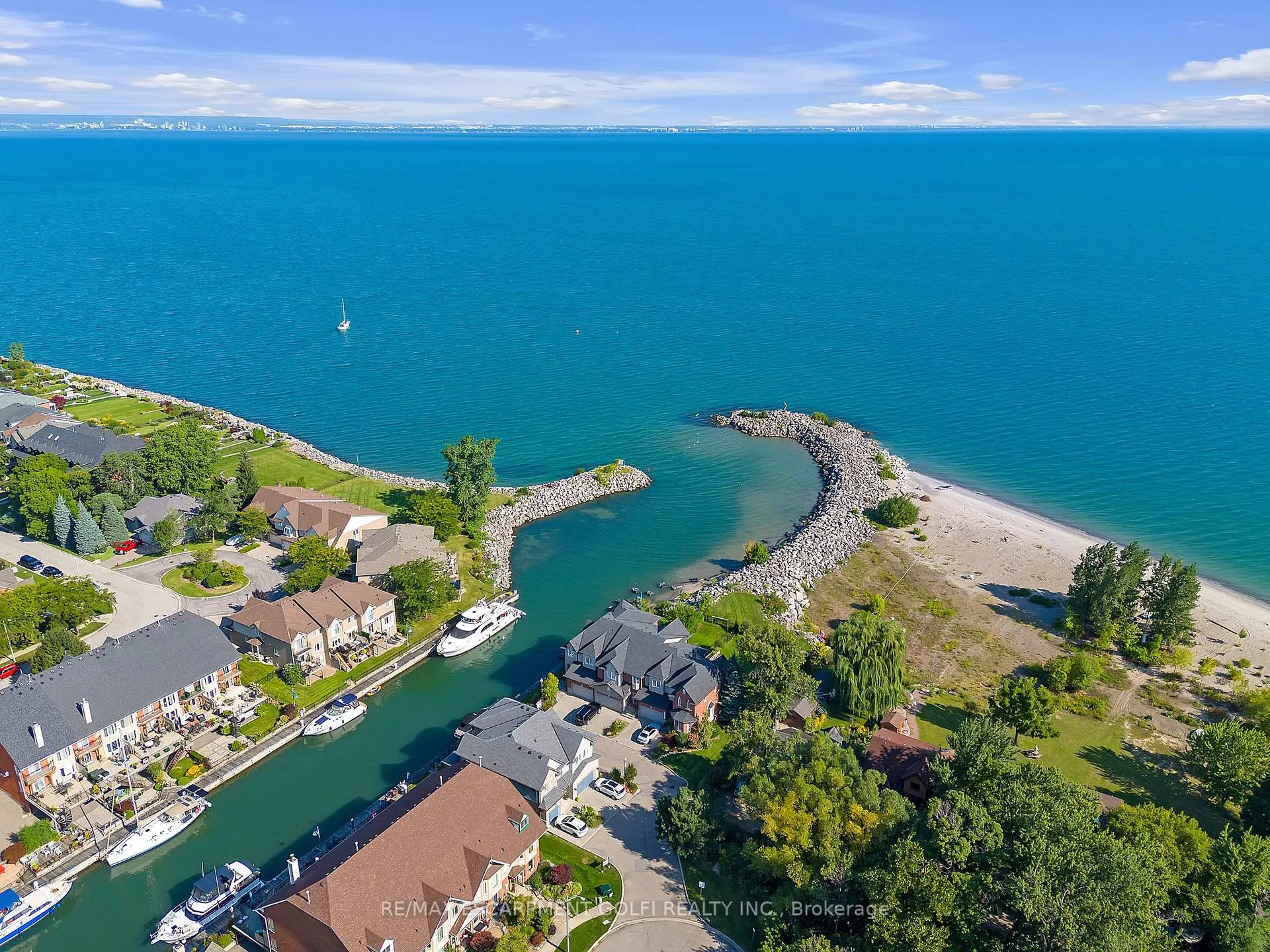 Photo 46 of Unit 3, 97 Sunvale Place, Hamilton, Lakeshore — HOMEH