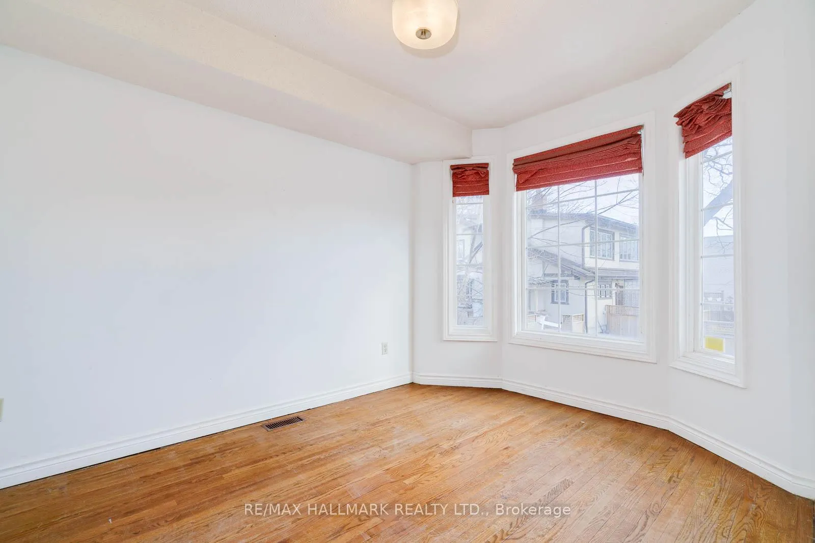 Photo 6 of 26 Hazel Avenue, Toronto, The Beaches — HOMEH