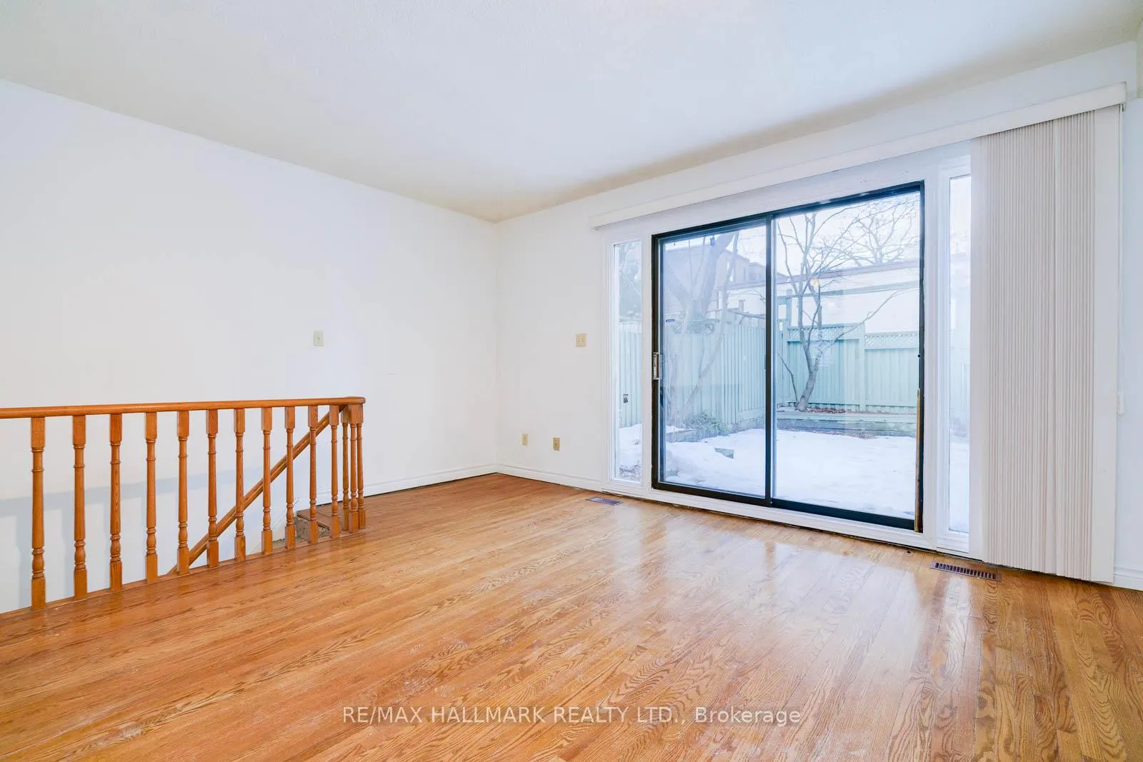 Photo 13 of 26 Hazel Avenue, Toronto, The Beaches — HOMEH