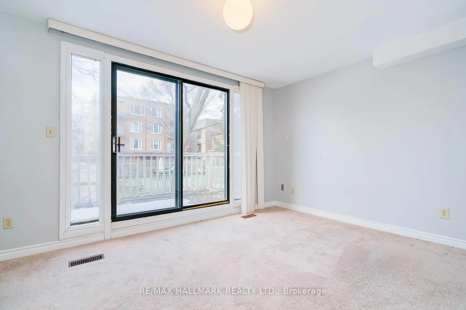 Photo 16 of 26 Hazel Avenue, Toronto, The Beaches — HOMEH