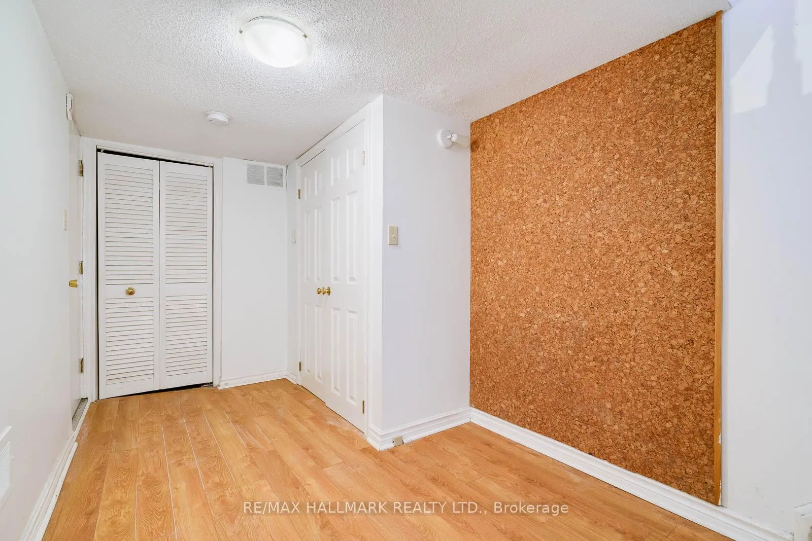 Photo 24 of 26 Hazel Avenue, Toronto, The Beaches — HOMEH