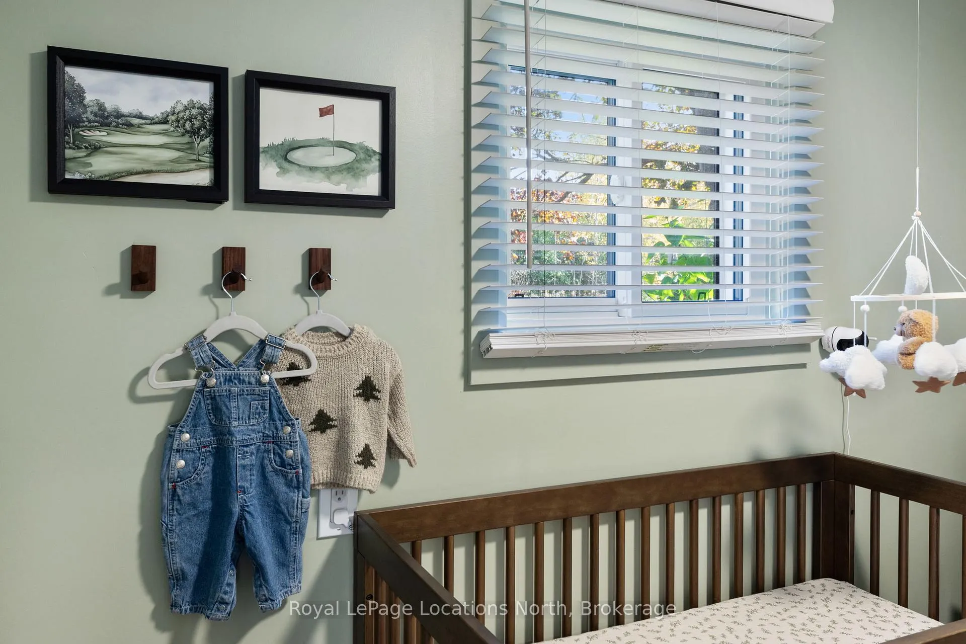 Photo 25 of 19 Dell Parr Avenue, Dryden, Barclay — HOMEH