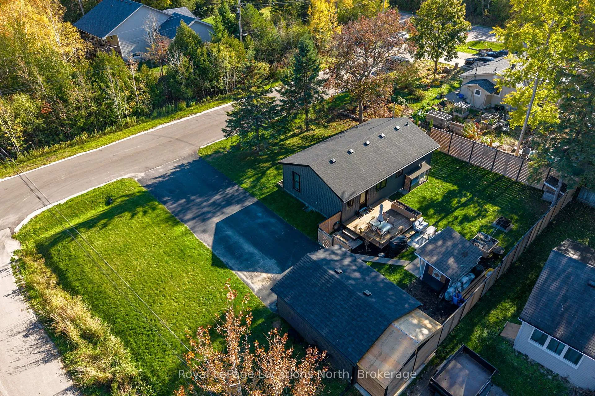 Photo 36 of 19 Dell Parr Avenue, Dryden, Barclay — HOMEH
