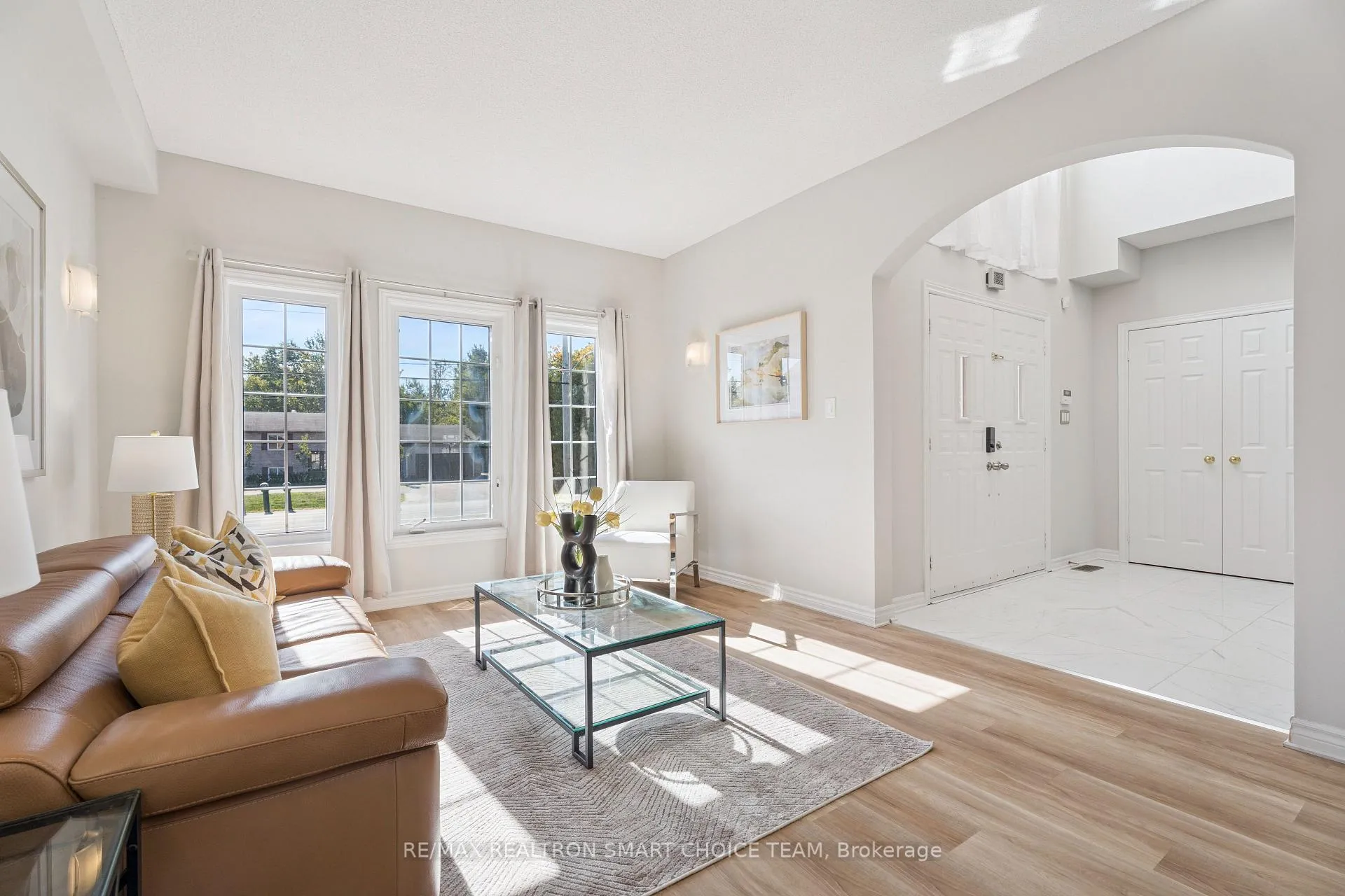 Photo 7 of 117 Miller Drive, Barrie, Edgehill Drive — HOMEH