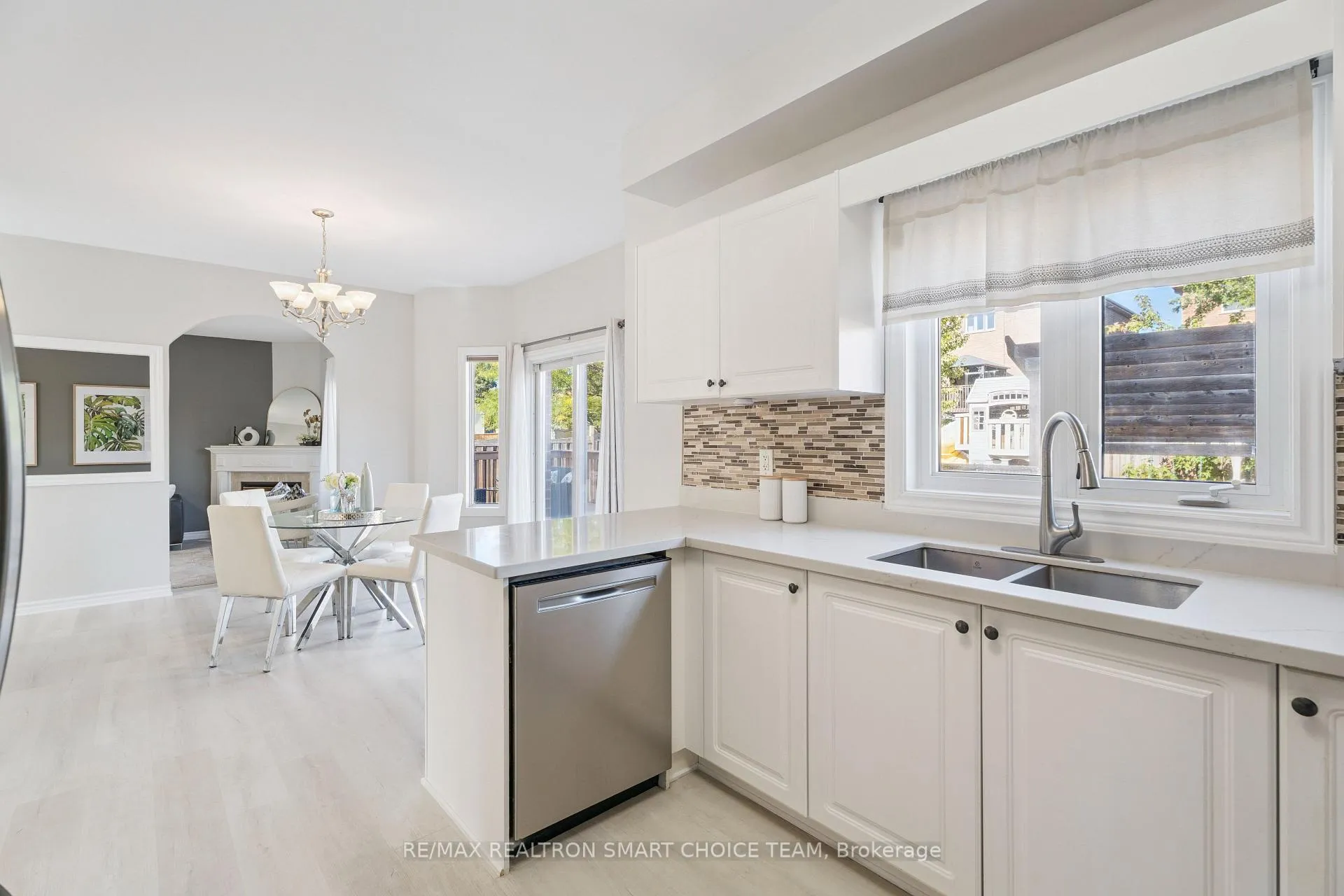 Photo 17 of 117 Miller Drive, Barrie, Edgehill Drive — HOMEH