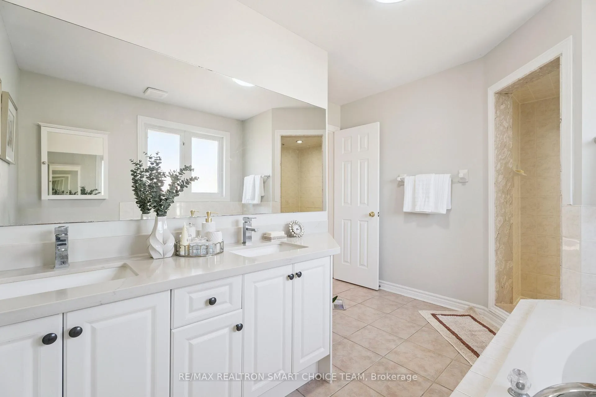 Photo 31 of 117 Miller Drive, Barrie, Edgehill Drive — HOMEH
