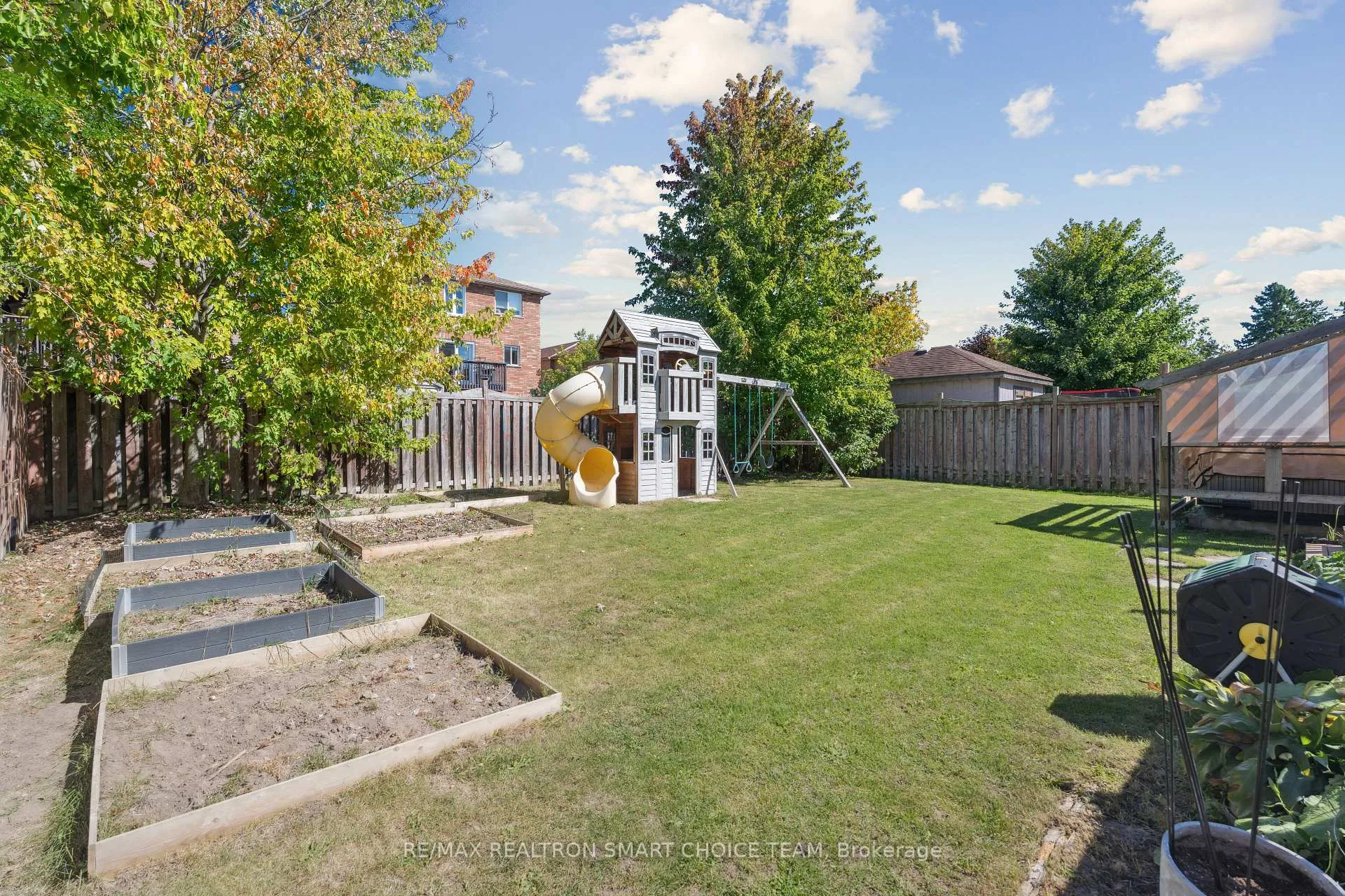 Photo 50 of 117 Miller Drive, Barrie, Edgehill Drive — HOMEH