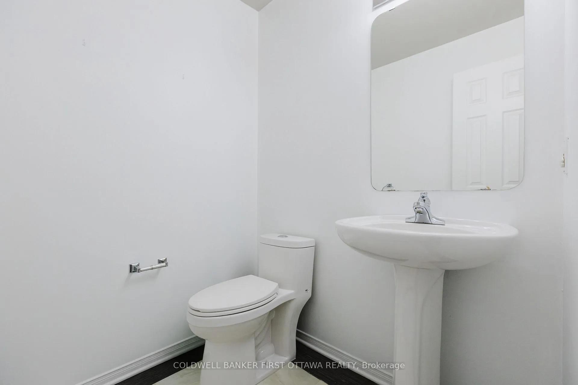 Photo 6 of 13 Villandry Street, Ottawa, Barrhaven East — HOMEH
