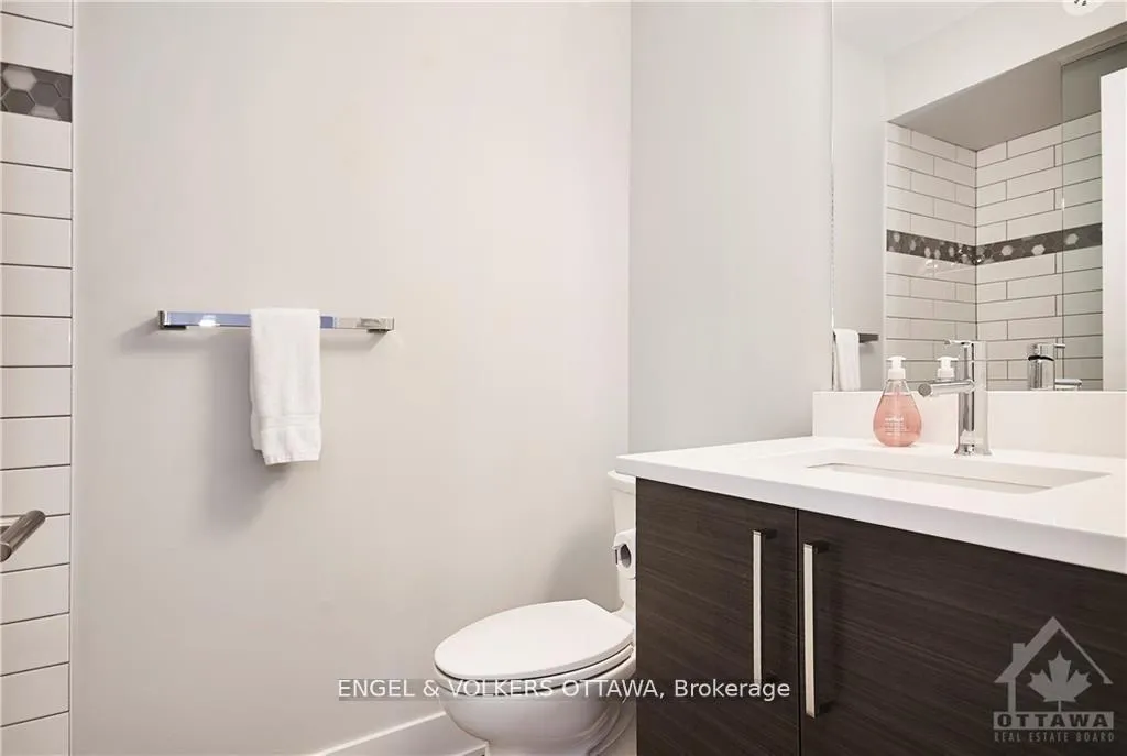 Photo 5 of Unit 1, 569 Mcleod Street, Ottawa, Ottawa Centre — HOMEH