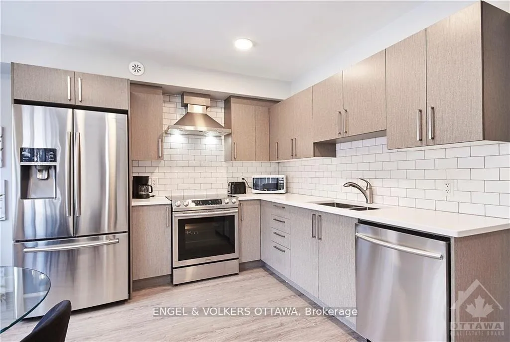 Photo 12 of Unit 1, 569 Mcleod Street, Ottawa, Ottawa Centre — HOMEH