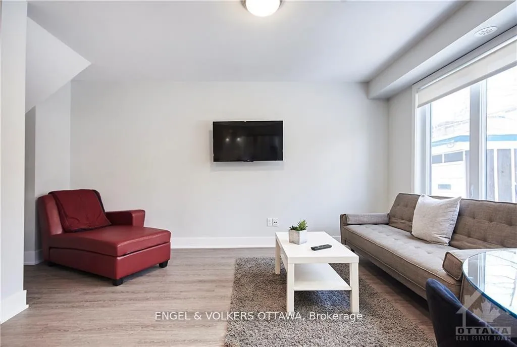 Photo 13 of Unit 1, 569 Mcleod Street, Ottawa, Ottawa Centre — HOMEH