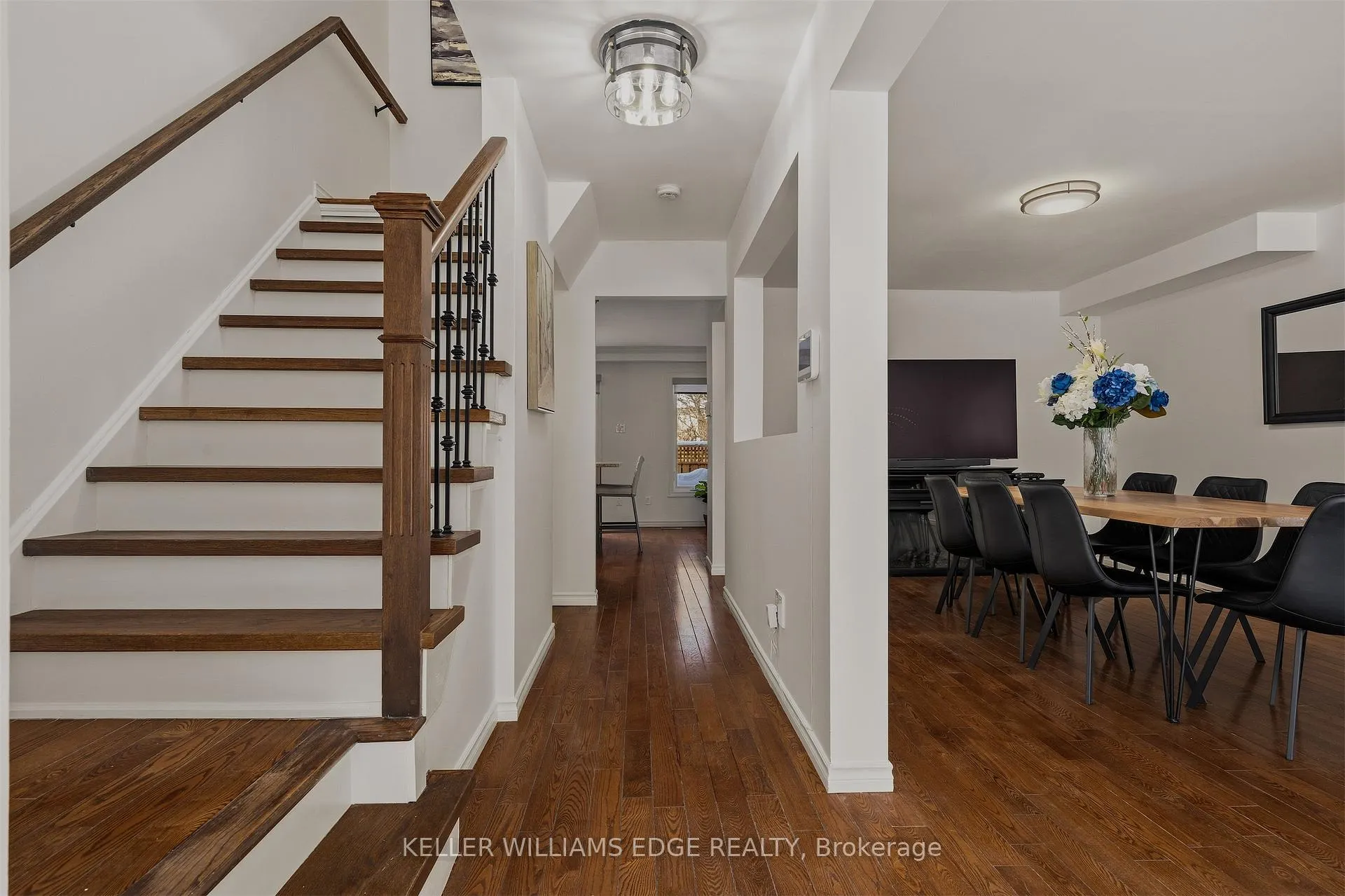 Photo 3 of Unit 20, 5255 Lakeshore Road, Burlington, Appleby — HOMEH