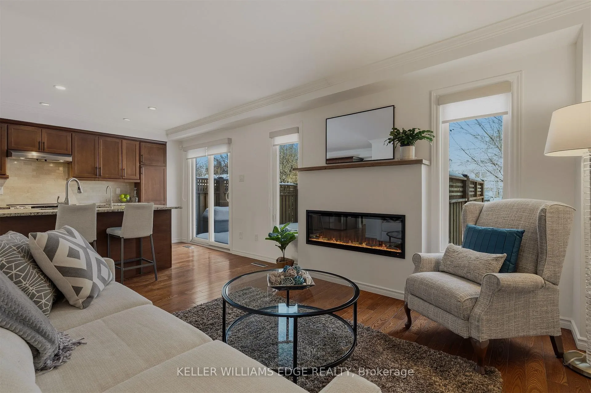 Photo 16 of Unit 20, 5255 Lakeshore Road, Burlington, Appleby — HOMEH