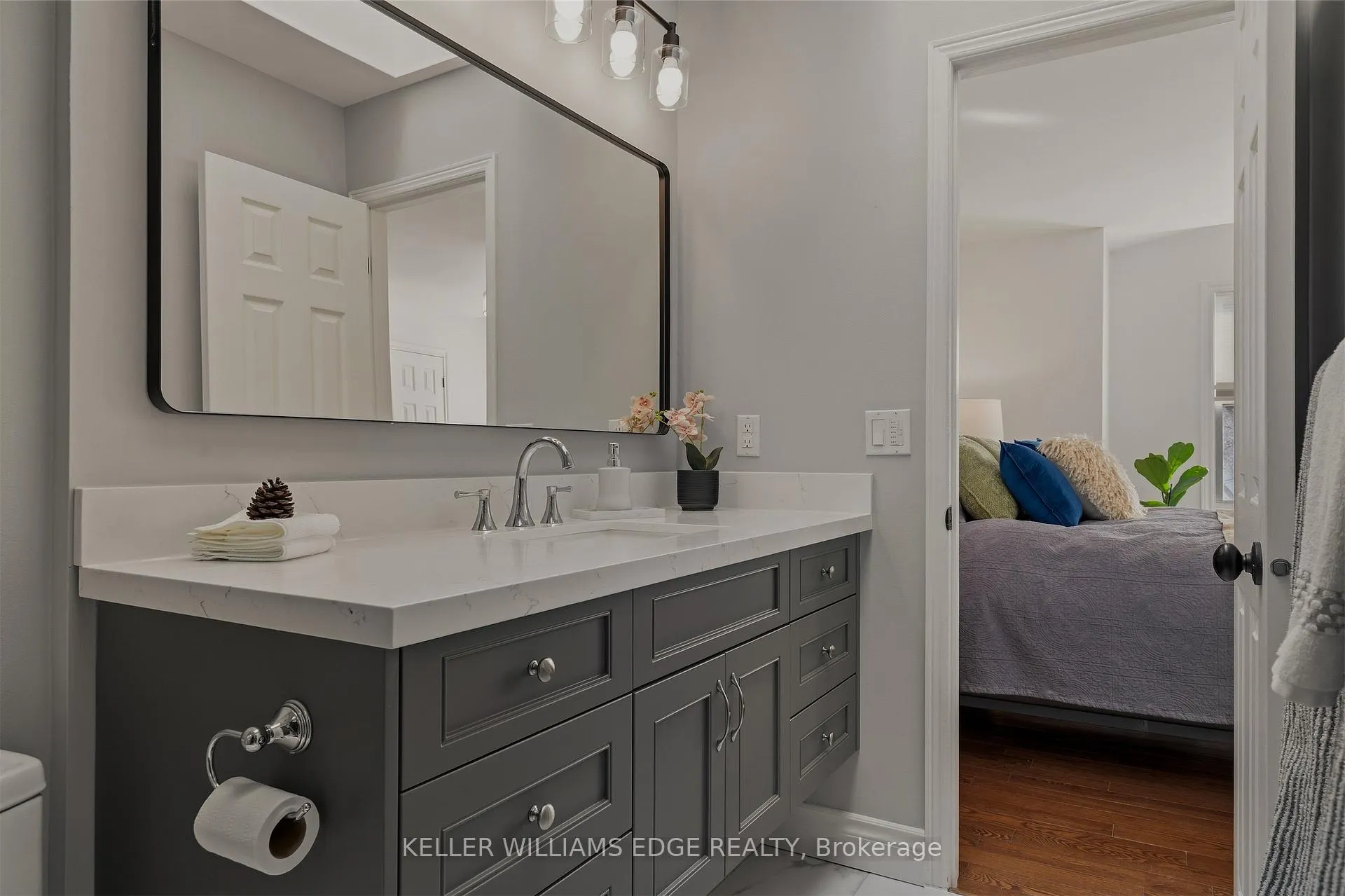 Photo 23 of Unit 20, 5255 Lakeshore Road, Burlington, Appleby — HOMEH