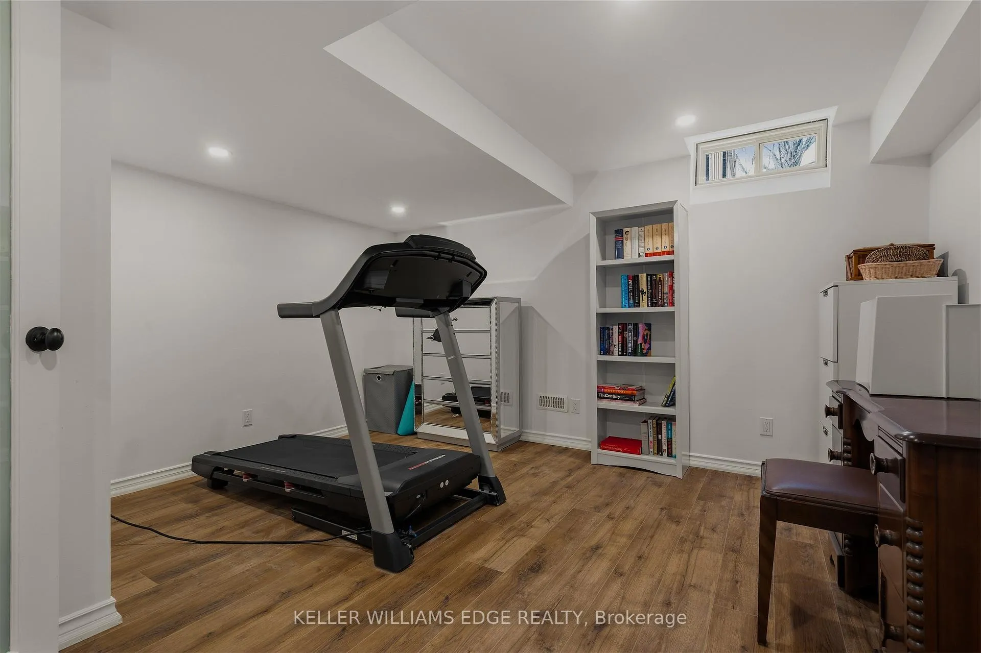 Photo 36 of Unit 20, 5255 Lakeshore Road, Burlington, Appleby — HOMEH