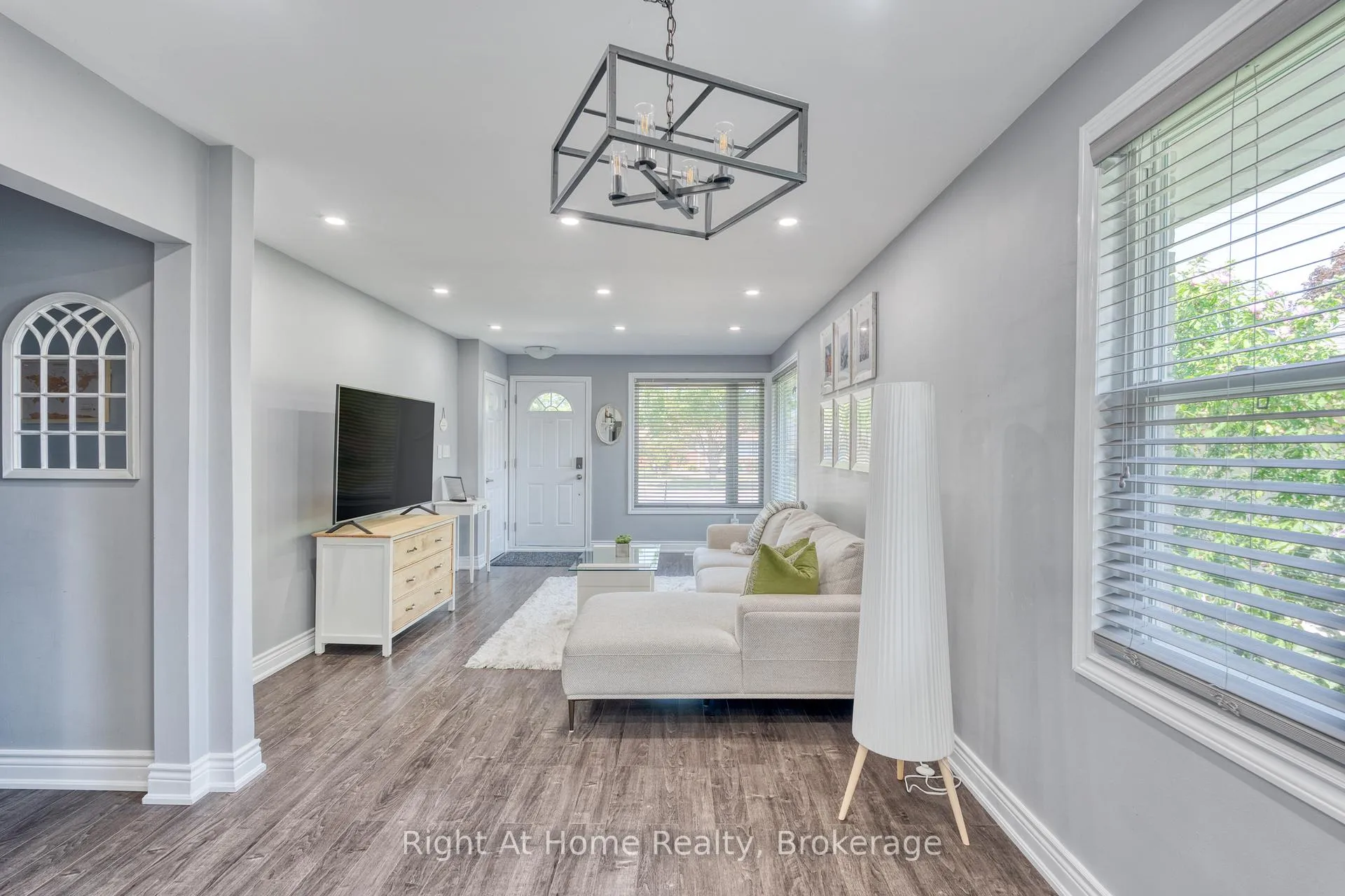 Photo 6 of 289 1/2 Pelham Road, St. Catharines, Rykert/Vansickle — HOMEH