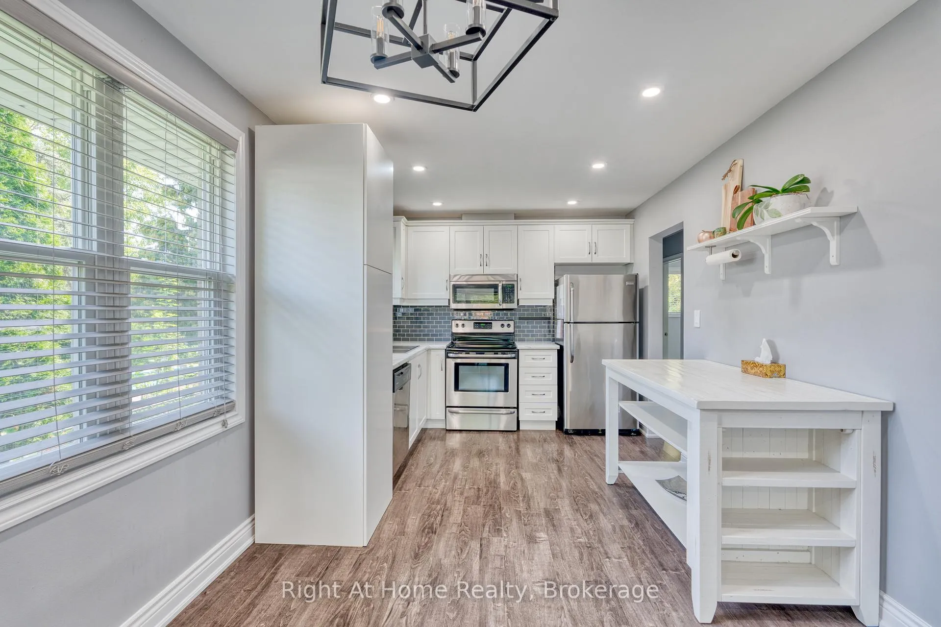 Photo 7 of 289 1/2 Pelham Road, St. Catharines, Rykert/Vansickle — HOMEH