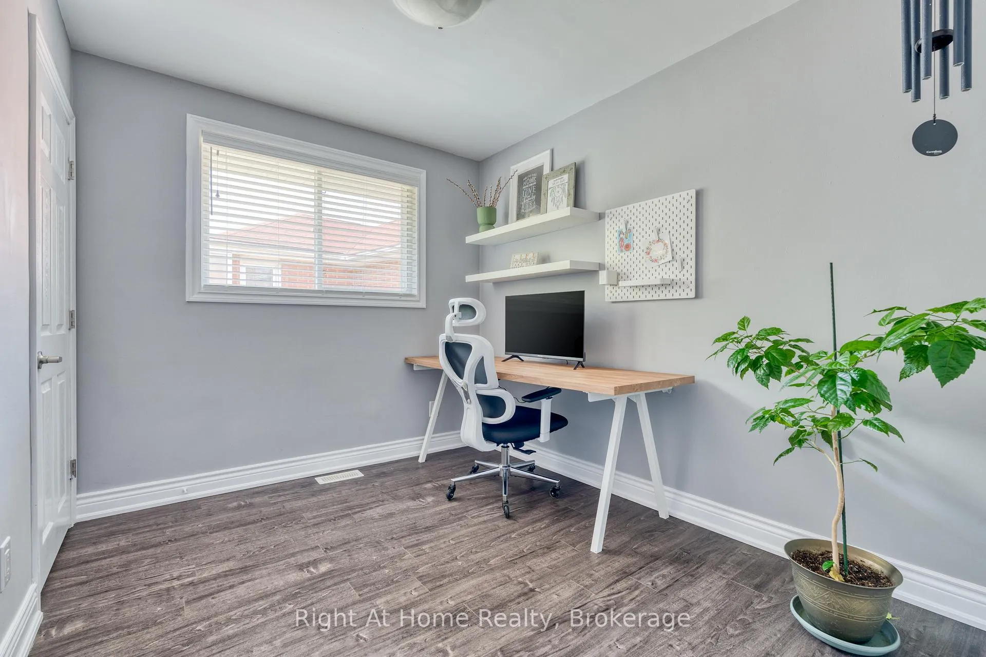 Photo 16 of 289 1/2 Pelham Road, St. Catharines, Rykert/Vansickle — HOMEH