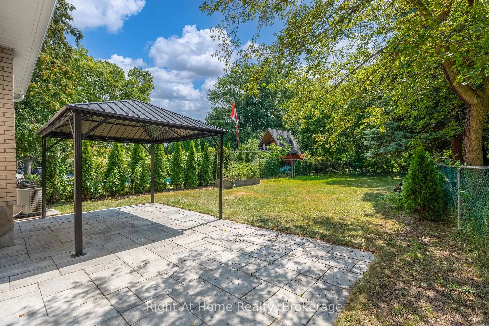 Photo 26 of 289 1/2 Pelham Road, St. Catharines, Rykert/Vansickle — HOMEH