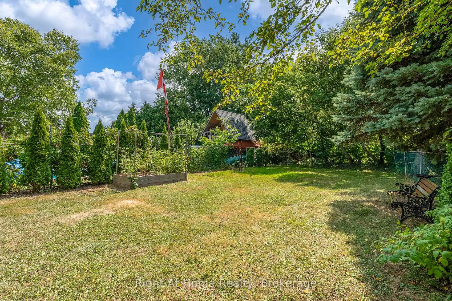 Photo 27 of 289 1/2 Pelham Road, St. Catharines, Rykert/Vansickle — HOMEH